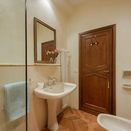 Charming Ponte Vecchio 佛罗伦萨